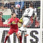 Alvaro Morata marca un gol ante el Bolinia
