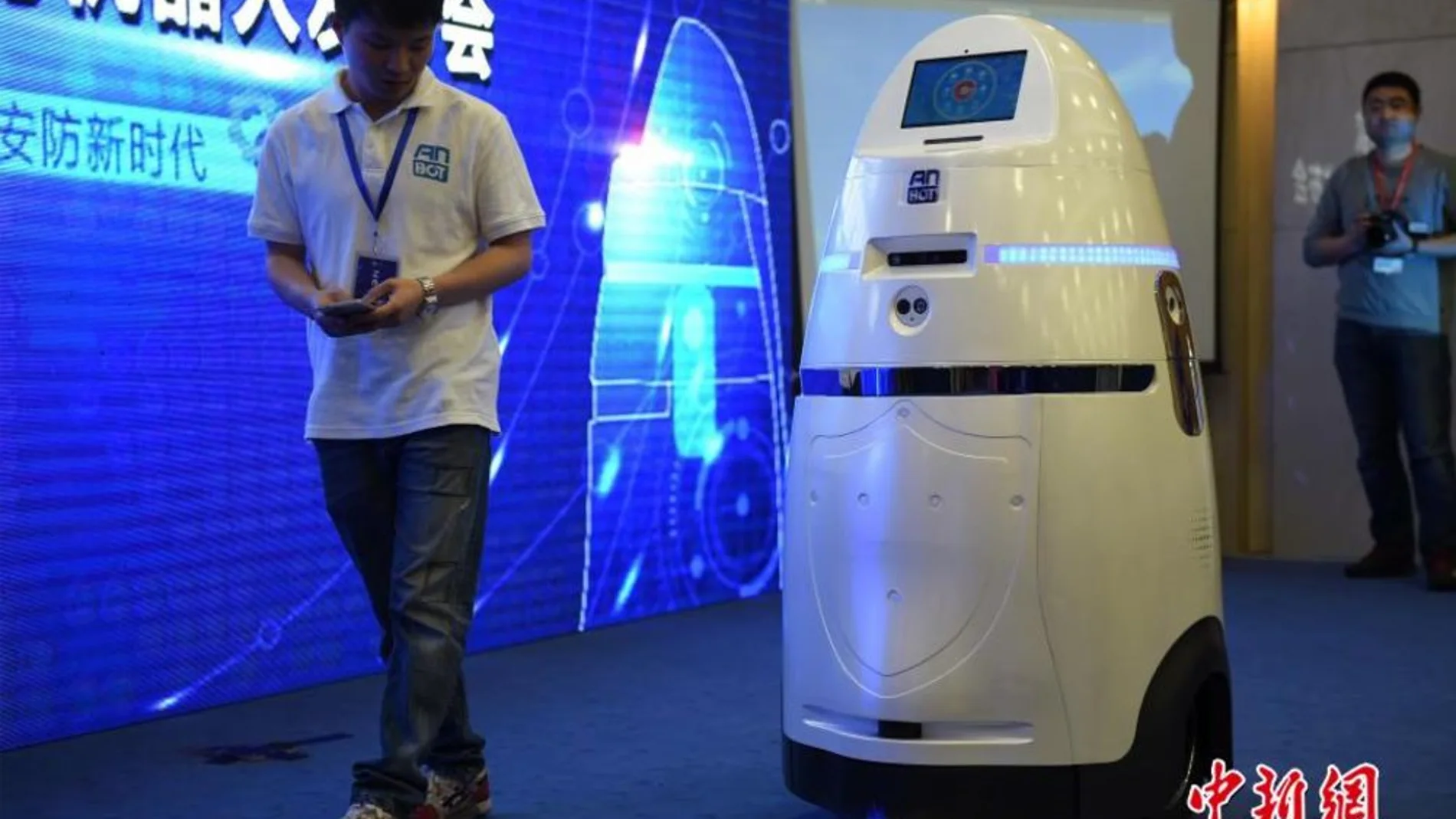 ¿Puede este robot-policía detener a un ladrón?