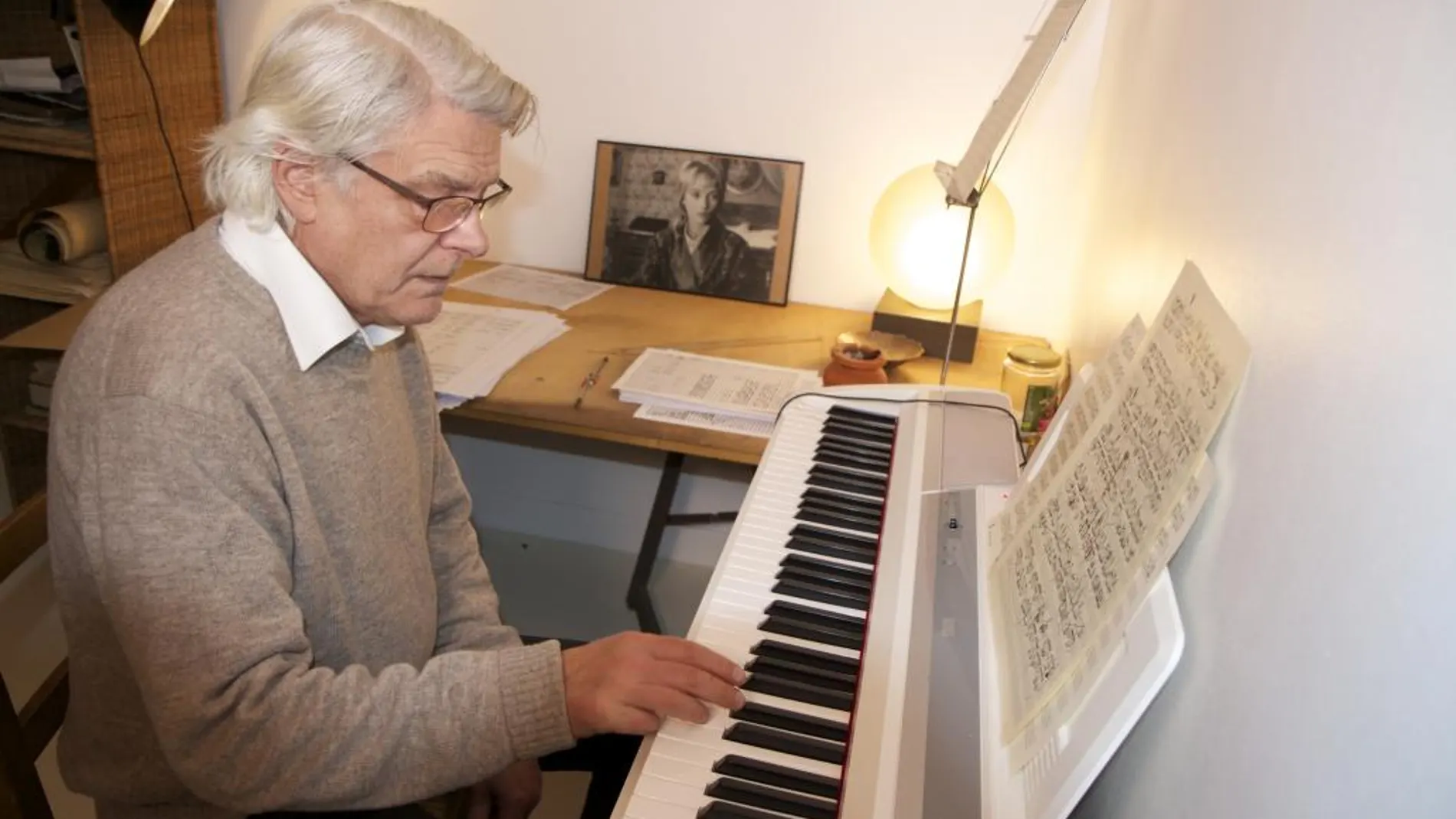 Georges Aperghis al piano