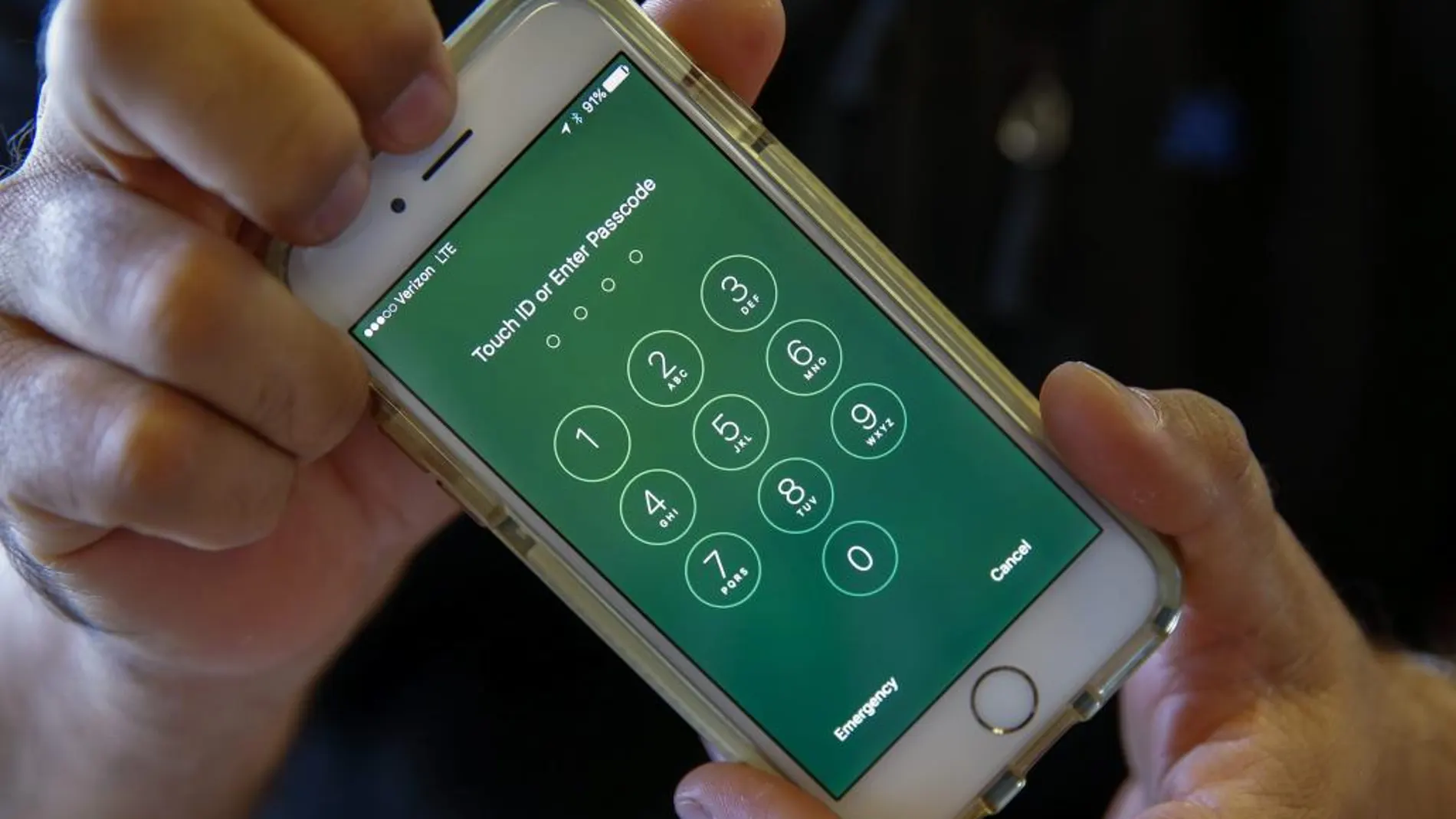 La Policía Nacional alerta: averigua si están hackeando tu móvil