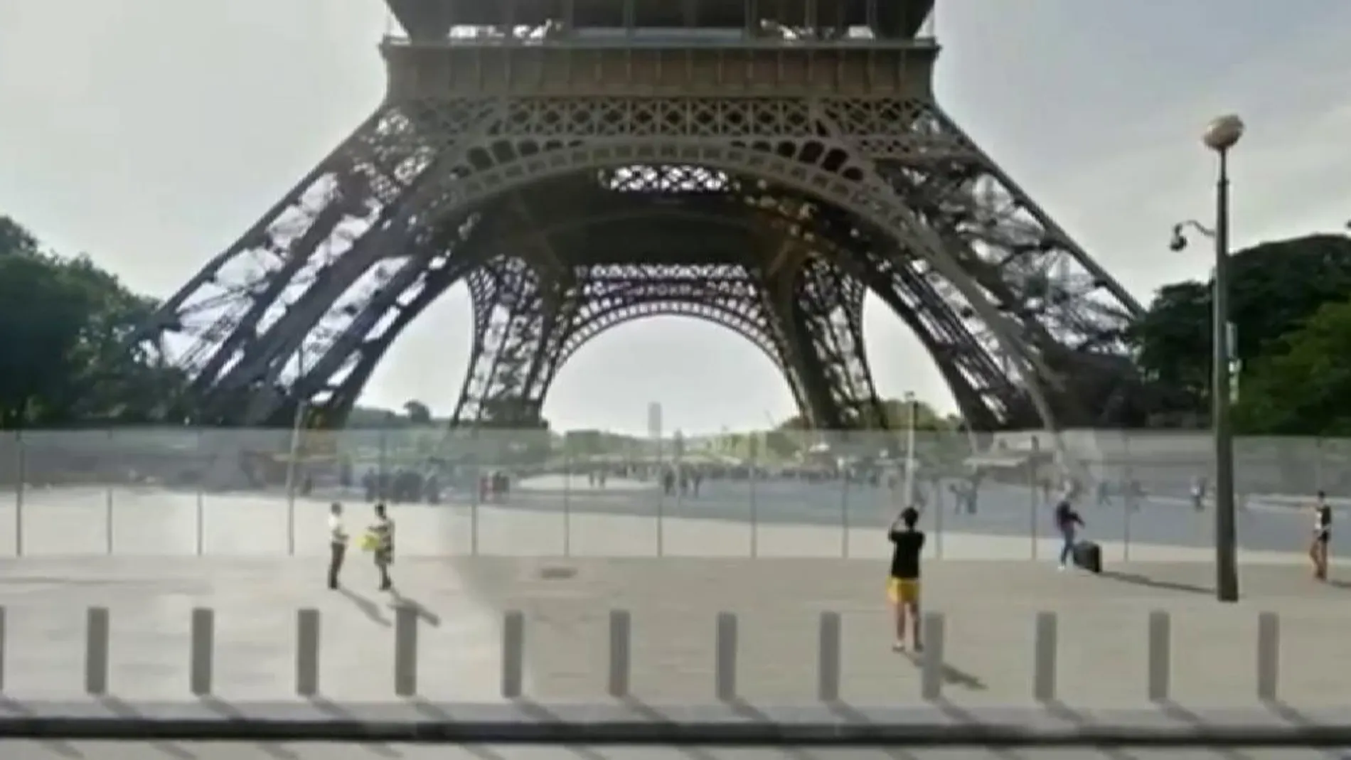 La torre Eiffel será blindada con un muro antibalas