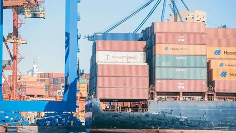 El comercio exterior de España con la Unión Europea y la eurozona tuvo superávit en los cinco primeros meses