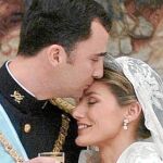 Felipe VI rinde homenaje a la Reina Sofía por su «humanidad y compromiso» social