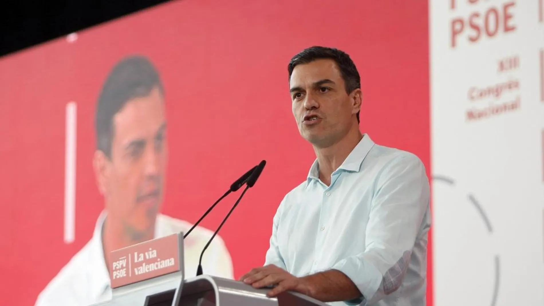 Pedro Sánchez durante la inauguración del congreso del PSPV-PSOE en Elche