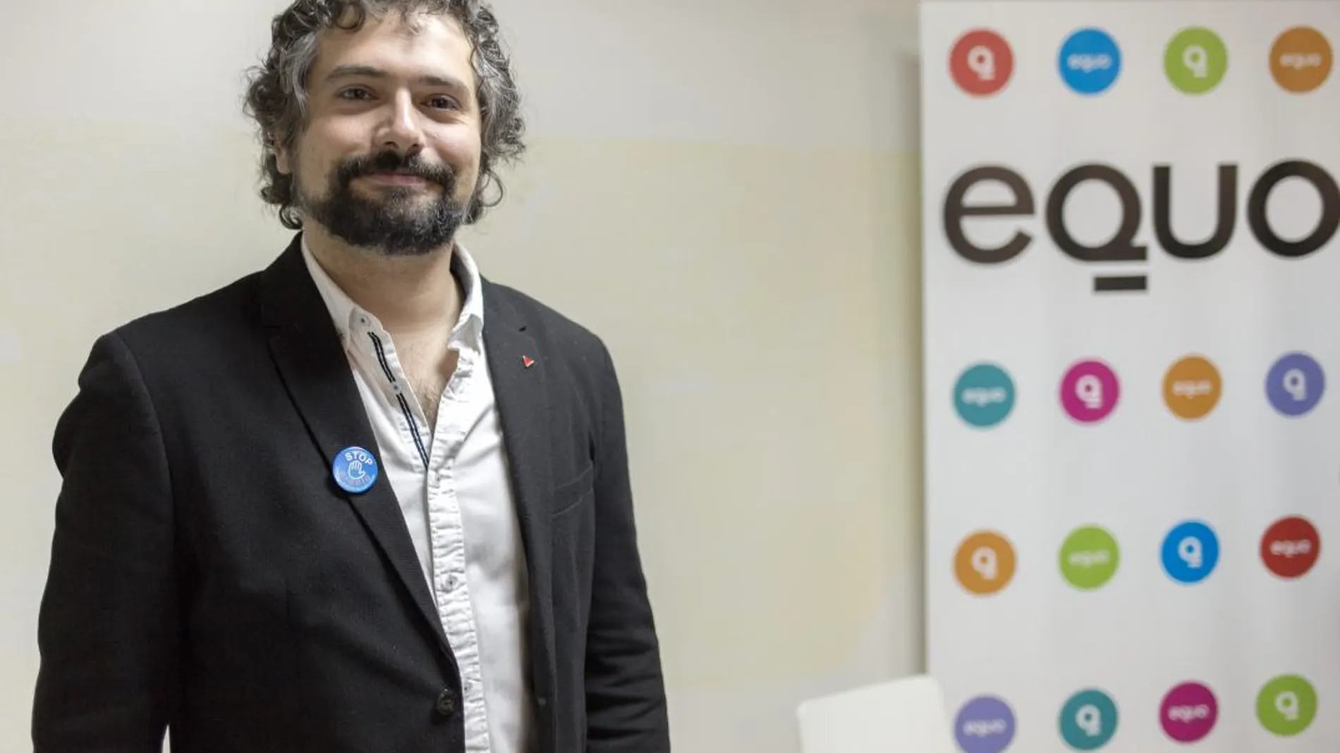 José Sarrión, líder de IU-Equo, tras presentar la iniciativa que defenderá hoy en el Pleno