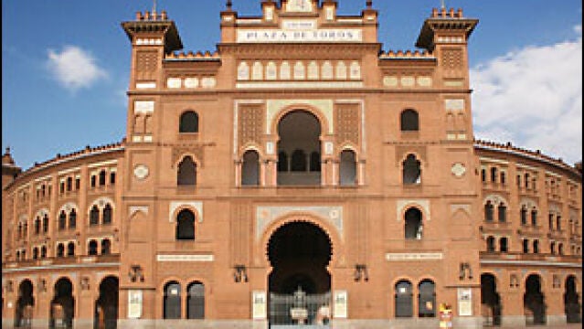 Fachada de la plaza de toros de Las Ventas