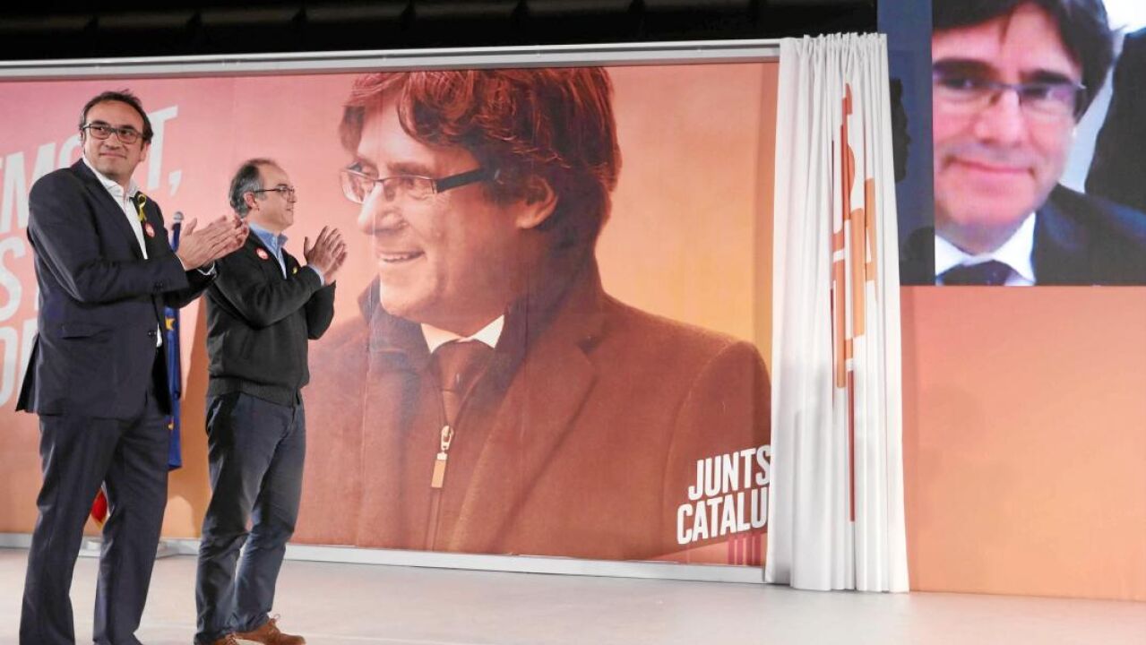 La CUP entra en campaña acusando a ERC y JxCat de «autonomistas»