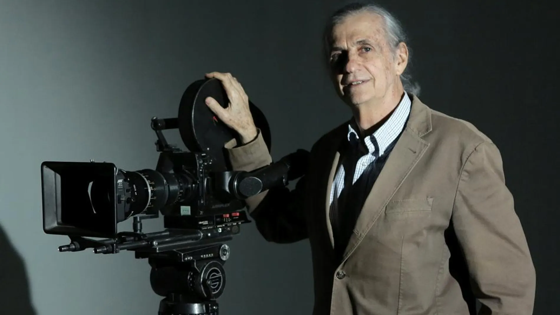 El director de cine venezolano Carlos Oteyza