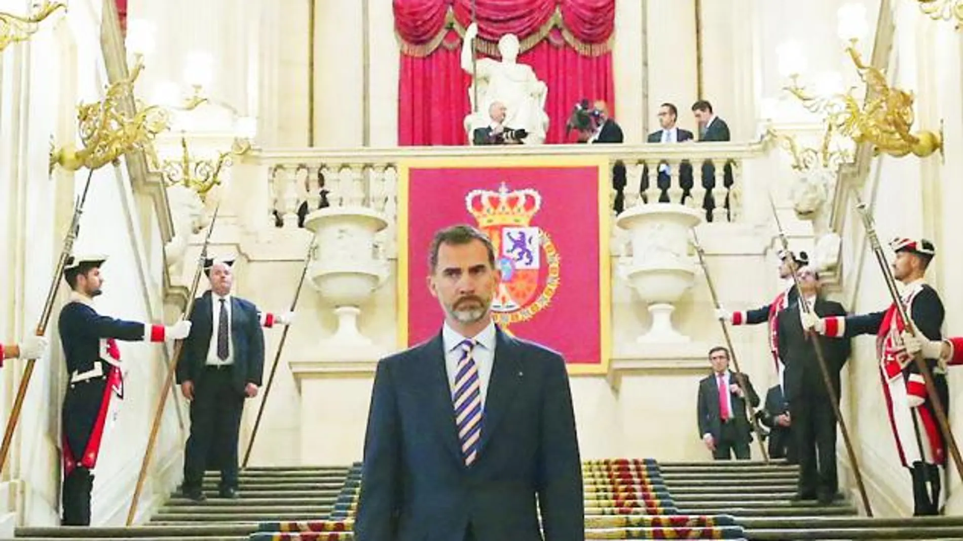 Felipe VI vuelve al Palacio Real