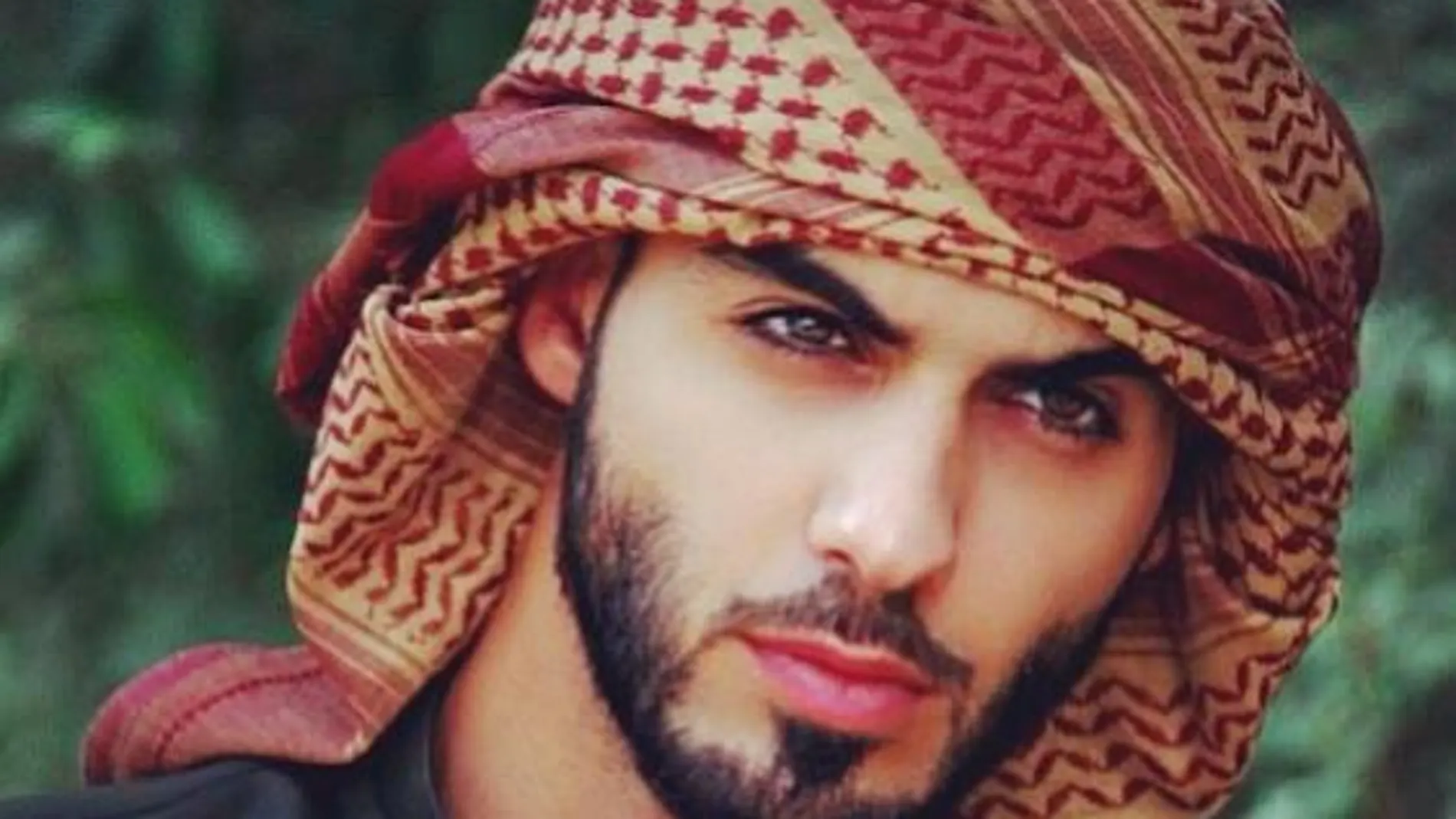 Lo echaron de Arabia Saudí por ser demasiado guapo y ahora ha rehecho su vida