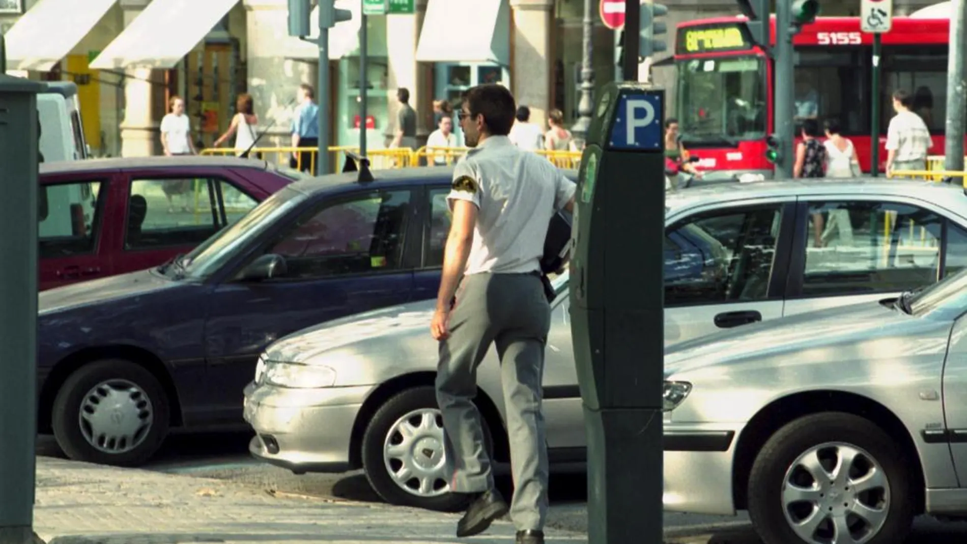 El 81 por ciento de los conductores admite haber recibido multas por aparcar mal