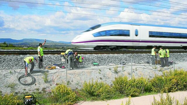 Pro-AVE considera el tercer carril del AVE como imprescindible mientras llega el Corredor Mediterráneo