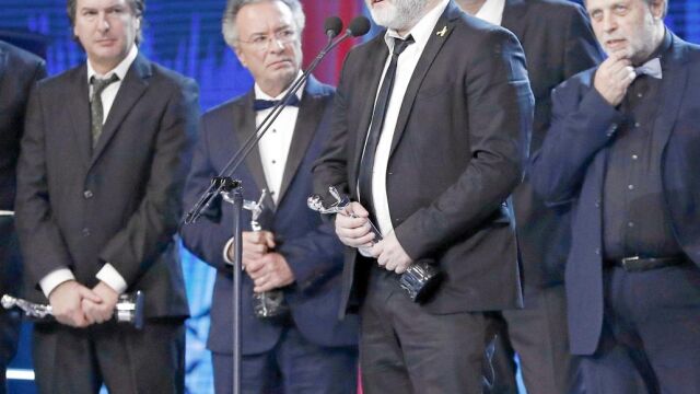 El director argentino Gastón Duprat agradece el Premio a la Mejor Película
