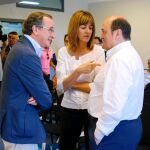 El líder del PP vasco, Alfonso Alonso, la sec. general del PSE, Idoia Mendia, y el presidente del PNV, Andoni Ortuzar
