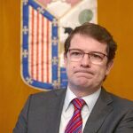 El alcalde de Salamanca, Alfonso Fernández Mañueco, asegura que las obras del nuevo hospital de la ciudad avanzan a buen ritmo y que la Junta está llevando a cabo medidas para reducir las listas de espera y mejorar la gestión