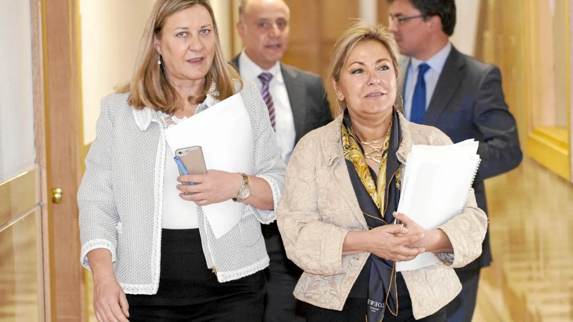 La vicepresidenta Rosa Valdeón y la consejera Pilar del Olmo, antes de explicar los acuerdos del Consejo de Gobierno