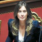 Maria Elena Boschi, ministra italiana de Reformas de la Carta Magna y relaciones con el Parlamento, en el Senado