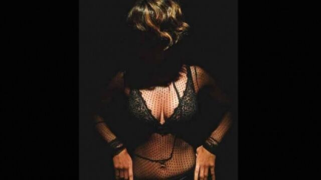 Halle Berry promociona su primera colección de lencería desde Instagram