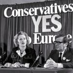 1975. Con Thatcher en la oposición y Wilson como primer ministro, los británicos votaron en su primer «Brexit»