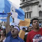  La Fiscalía de Guatemala acusa de corrupción al presidente Molina