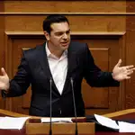  El Parlamento griego aprueba la ley escoba del Gobierno de cara al Eurogrupo
