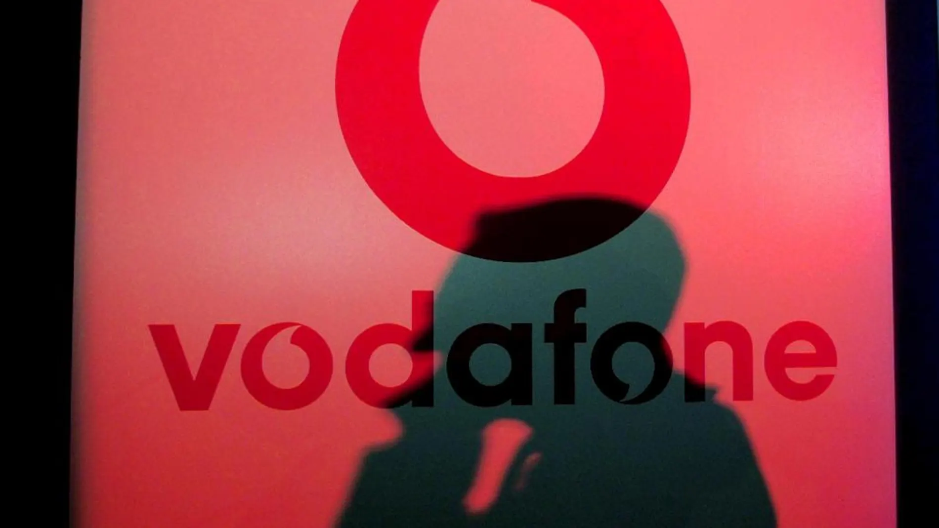 Los ingresos de Vodafone bajan el 3,3% en el primer trimestre del año fiscal