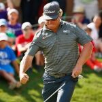 Hoffman emplea el putter como arma para la victoria
