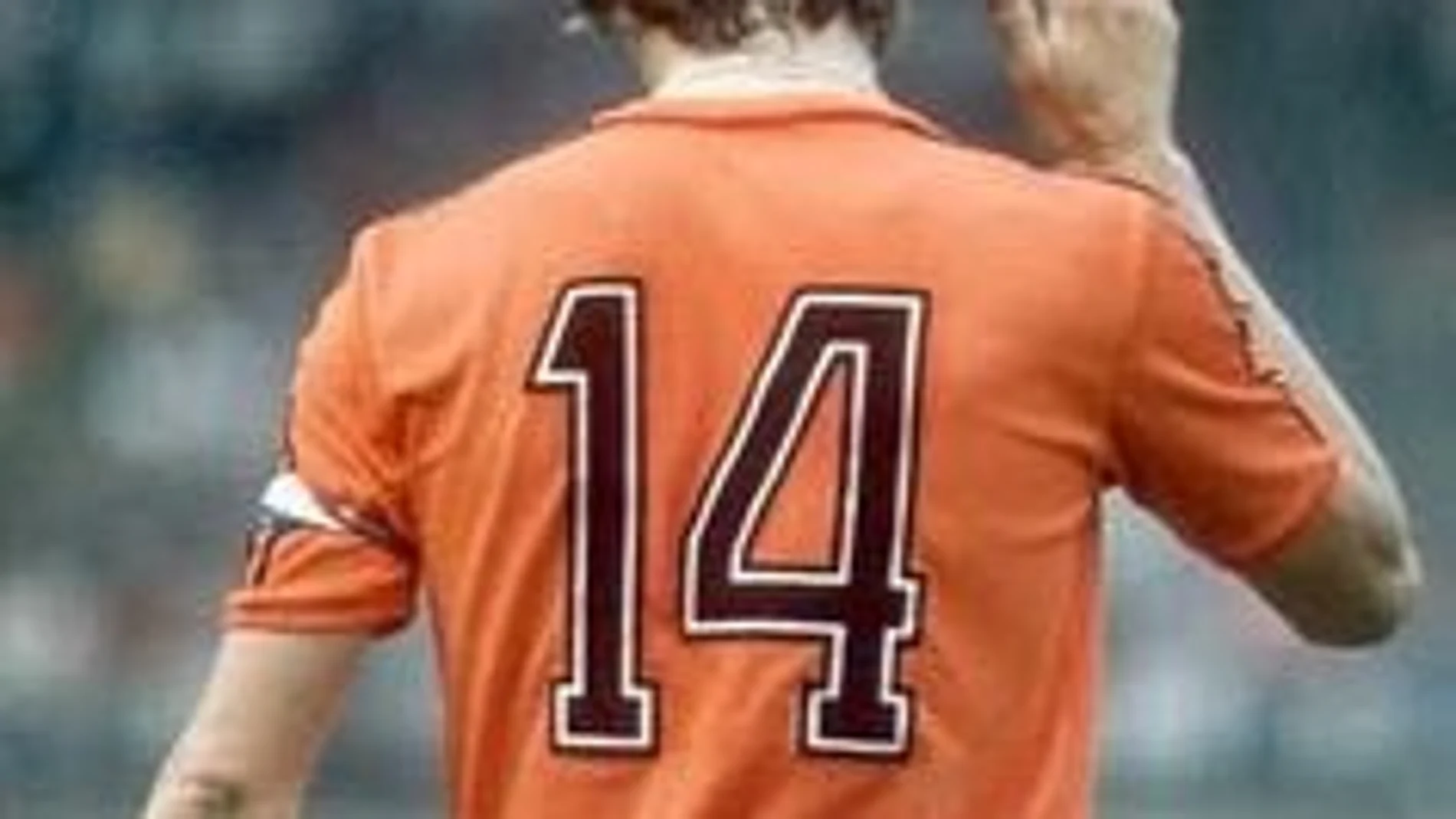 El mítico «14» en la espalda de Johan Cruyff
