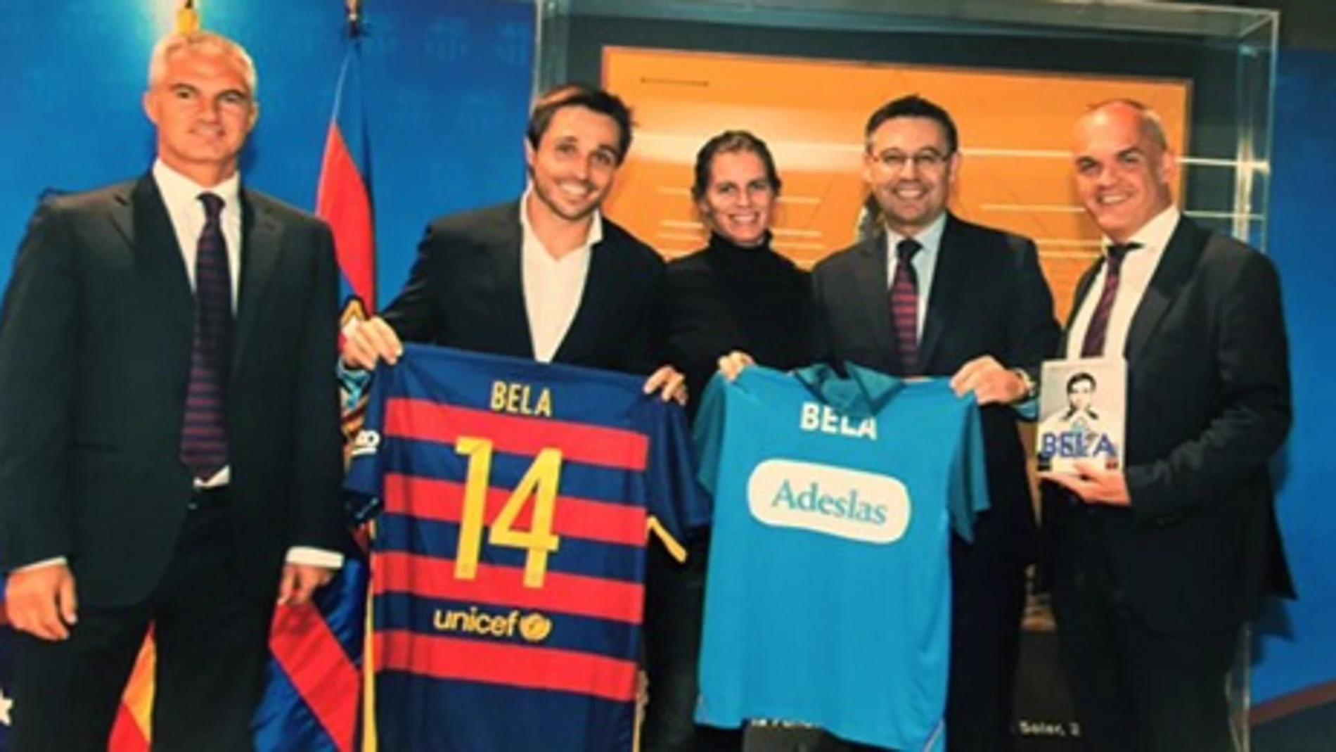 Fernando Belasteguín recibe el reconocimiento del FC Barcelona