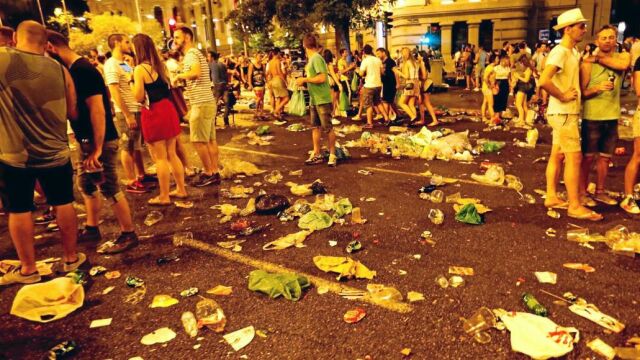 El balance del Orgullo:150 millones de euros y 124 toneladas de basura