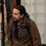 El líder de Unidos Podemos, Pablo Iglesias, a su llegada al pleno que se celebra hoy en el Congreso de los Diptuados