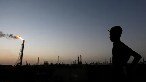 Rrefinería de petróleo en Punto Fijo, Venezuela