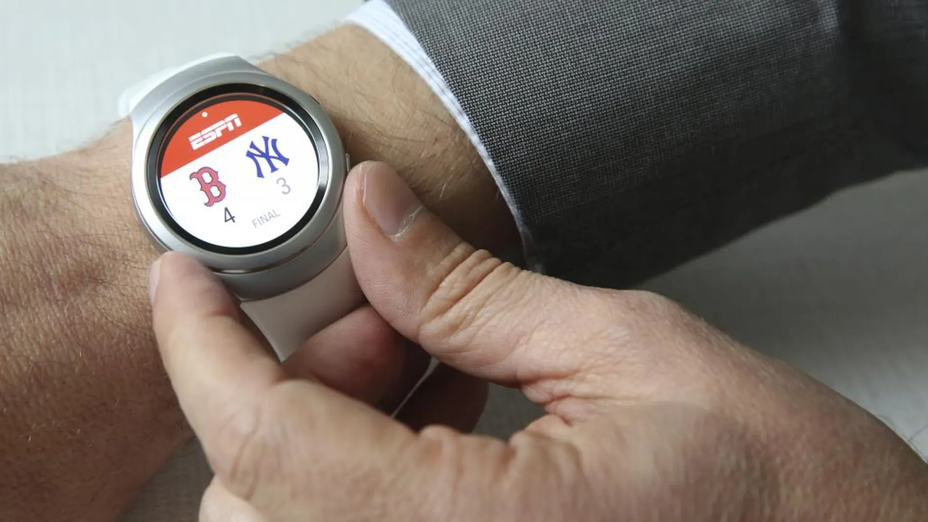 Gear 2, primer reloj inteligente circular de Samsung