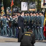 Rajoy en el acto de entrega de la bandera de España a la primera zona de la Guardia Civil, en Madrid