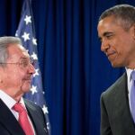Barack Obama y Raul Castro, antes de comenzar la cumbre bilateral el 29 de septiembre de 2015, en la sede de la ONU