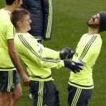 Los jugadores del Real Madrid Francisco Román "Isco"y Toni Kroos