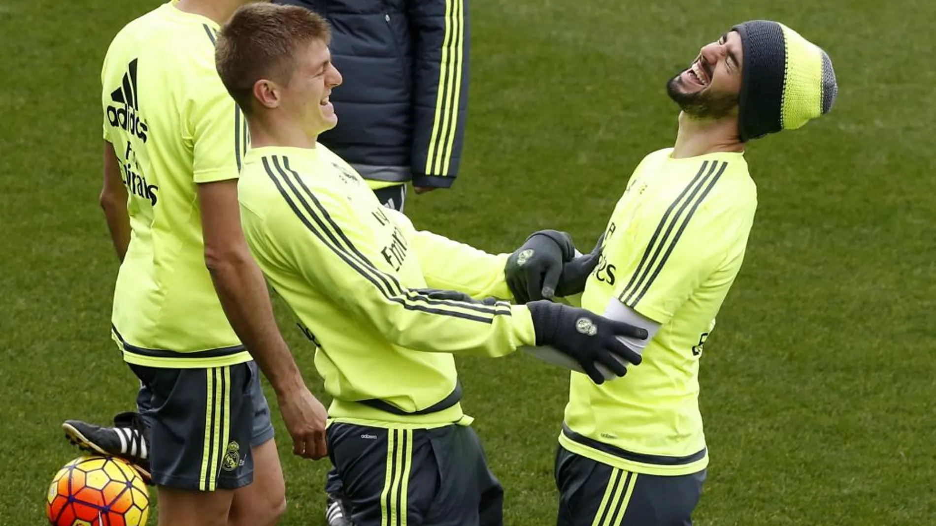 Los jugadores del Real Madrid Francisco Román "Isco"y Toni Kroos