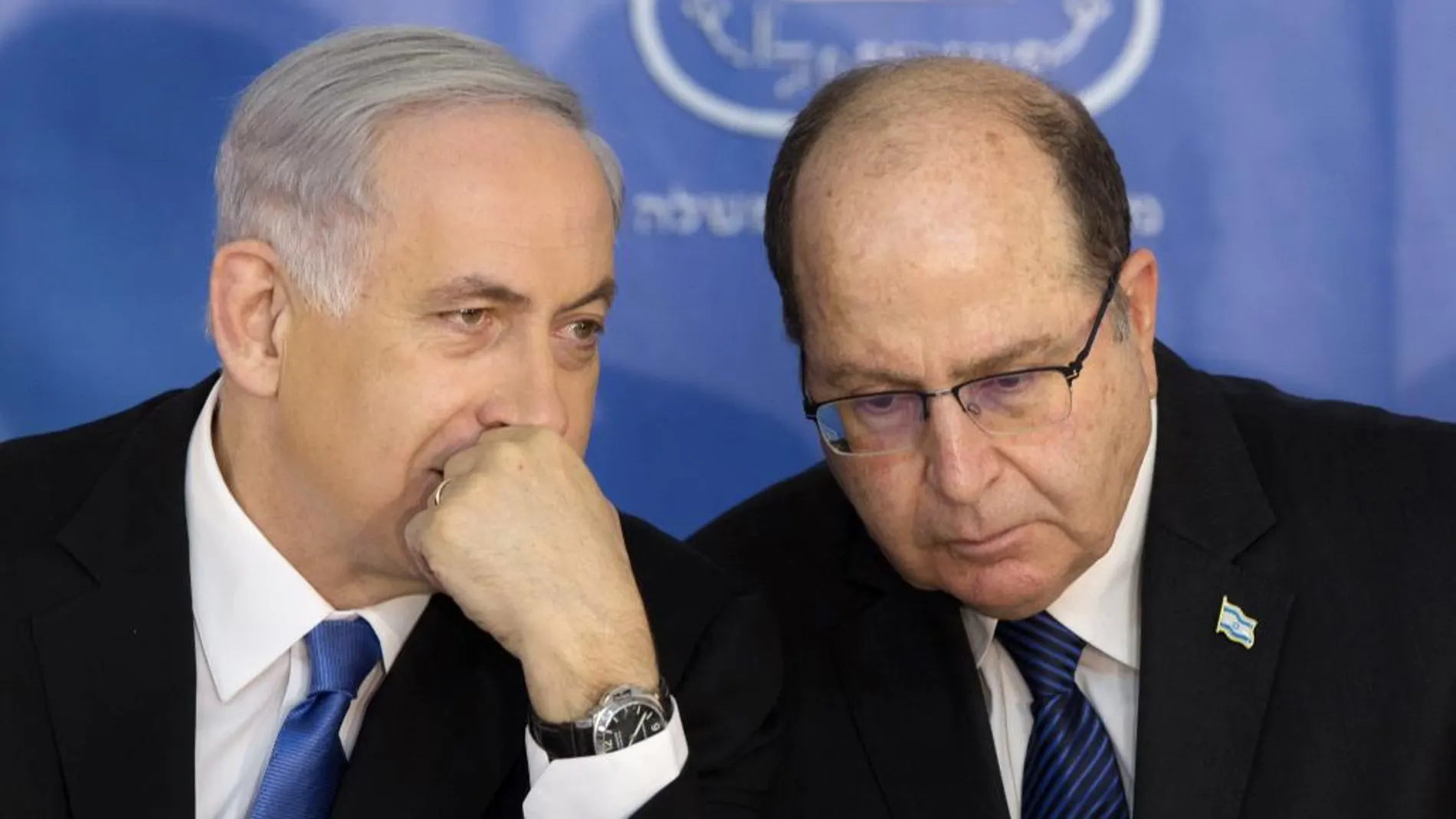 Benjamin Netanyahu, junto a Moshe Yaalon, en una imagen de archivo