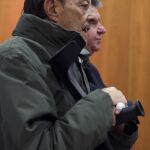Julián Muñoz y Juan Antonio Roca, sentados en el banquillo de acusados