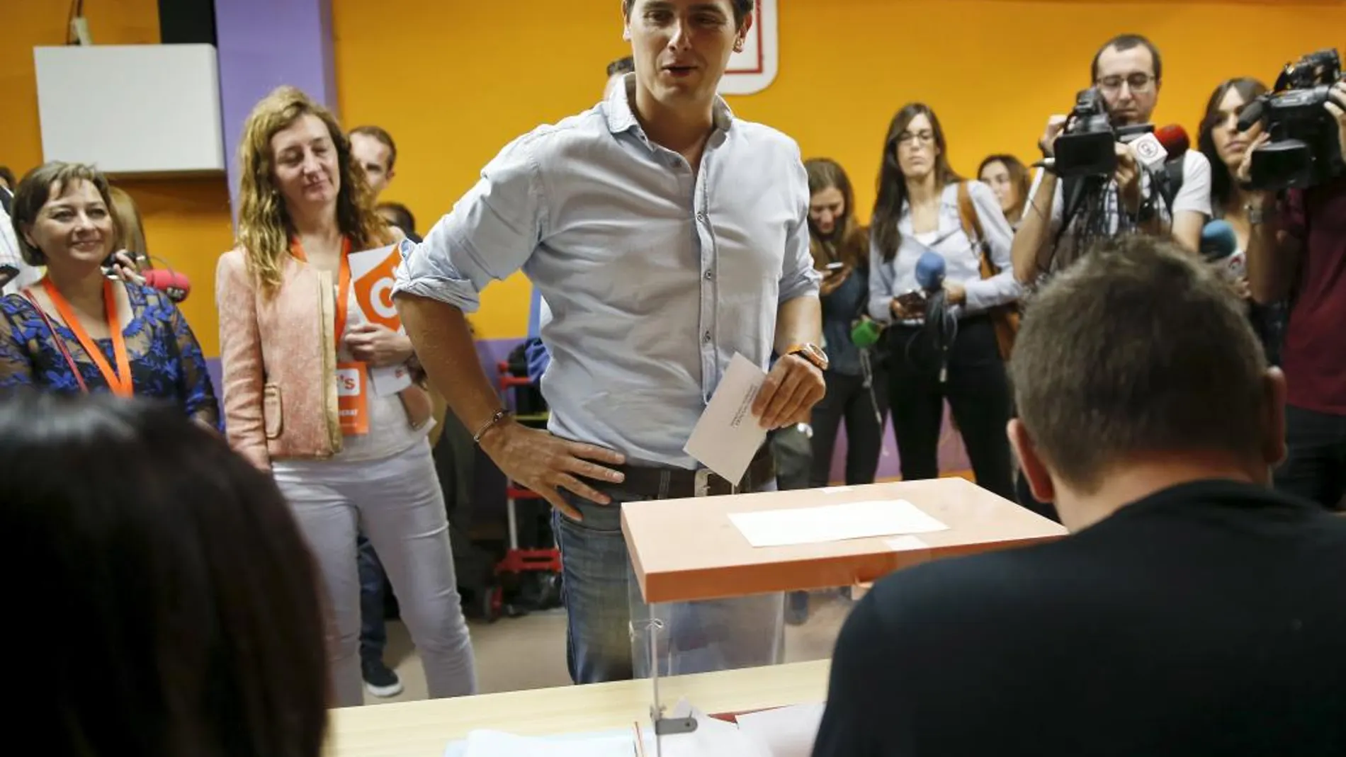 Albert Rivera ha votado en Hospitalet de Llobregat