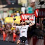 El holandés Bauke Mollema celebra su primer triunfo en el Tour de Francia