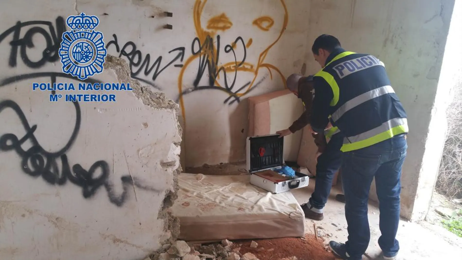 Casa abandonada en un descampado del término municipal de San Vicente del Raspeig donde se perpetraron algunos de los abusos.