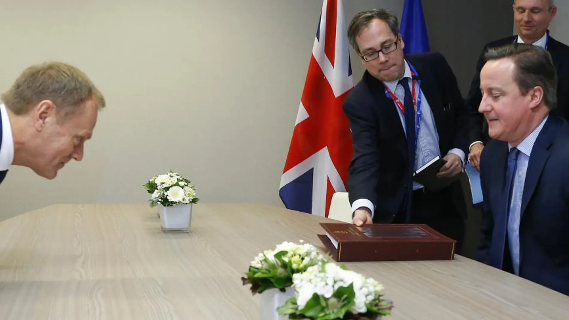 El primer ministro británico, David Cameron, y el presidente del Consejo de Europa, Donald Tusk