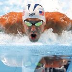 Michael Phelps durante la final de los 200 metros mariposas en el CenturyLink Center