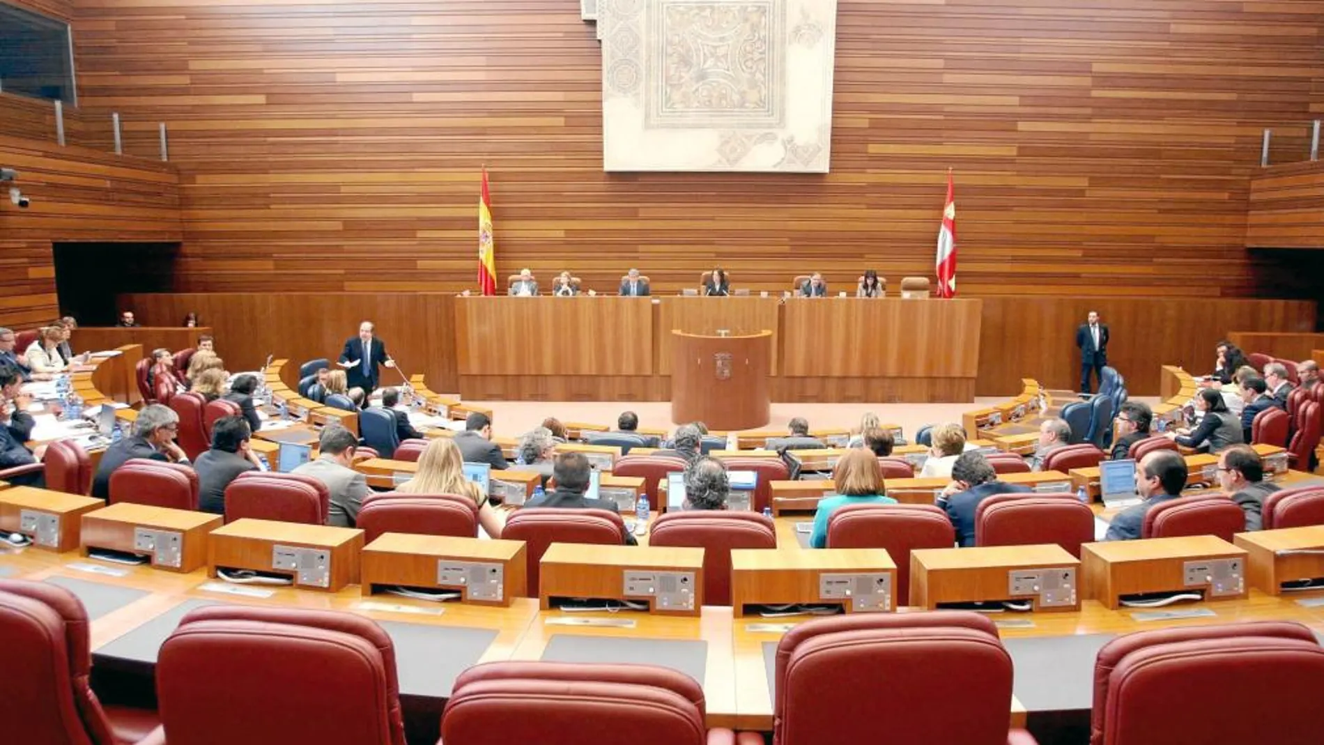 Imagen del hemiciclo en un día de pleno celebrado en las sede del Legislativo autonómico
