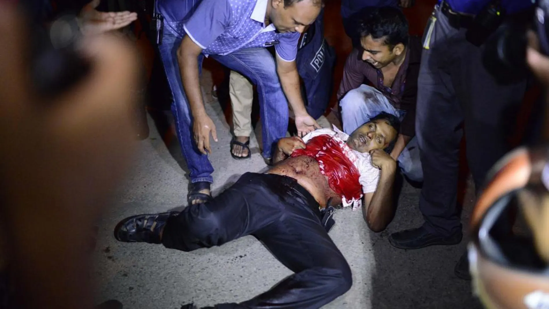 Imagen de una de las víctimas del ataque de Dacca