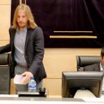 Pablo Fernández (Podemos) y Manuel Mitadiel (Cs) antes de la reunión