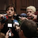 La delegada de Cultura y Deportes del Ayuntamiento de Madrid, Celia Mayer, atiende a los medios de comunicación hoy en la sede del consistorio.
