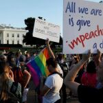 Protestas en la Casa Blanca por la medida anunciada por Trump