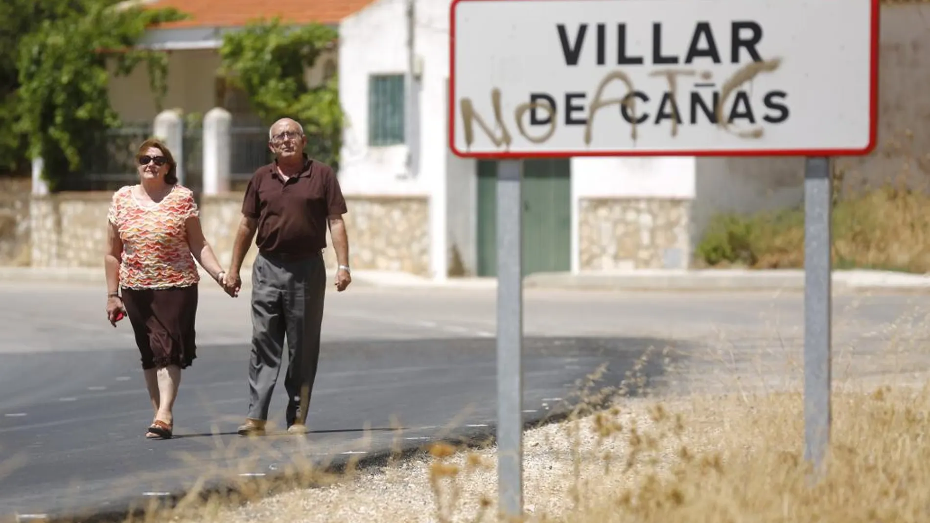 Entrada al pueblo de Villar de Cañas